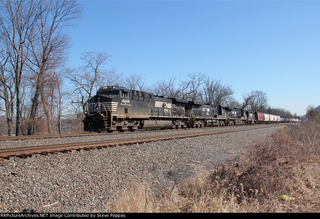 NS 4049 leads a westbound general freight